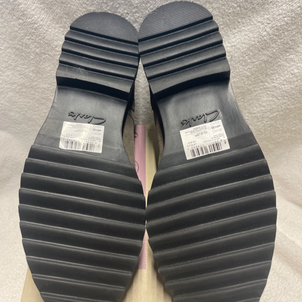 Clarks - Picture 6 of 9